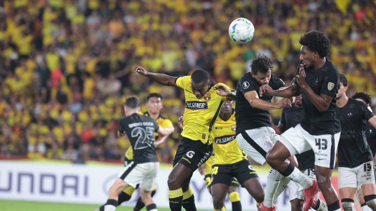 Barcelona SC tiene una ventaja de tres goles ante Corinthians, en la Copa Libertadores 2025.