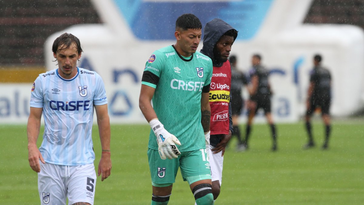 El arquero Johan Lara tuvo un error que terminó en el gol de Mushuc Runa.