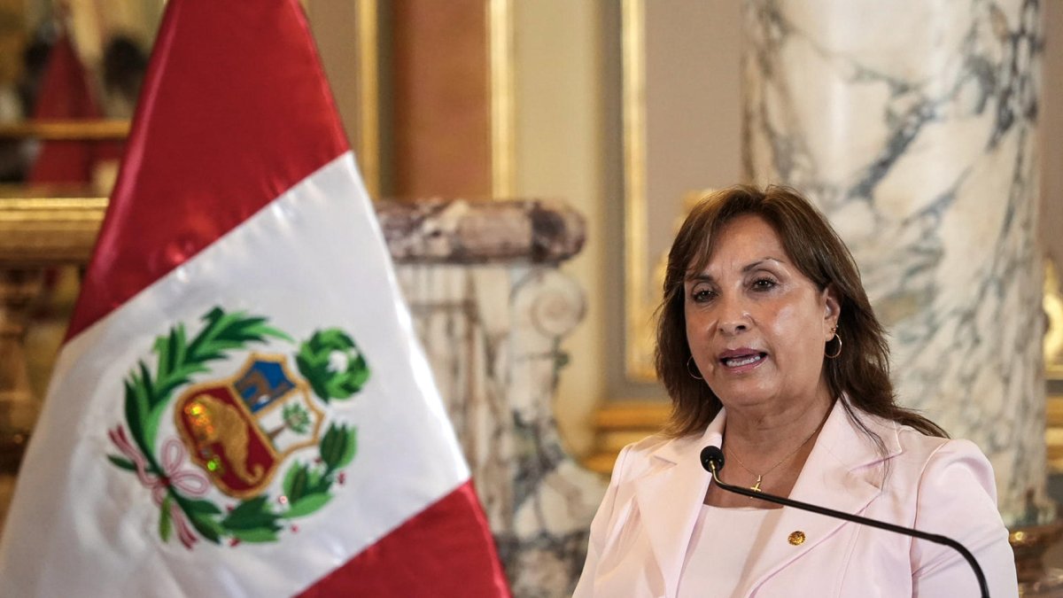 La presidenta de Perú, Dina Boluarte, en una de sus recientes apariciones oficiales.