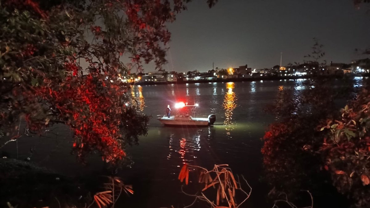 Las autoridades lograron rescatar a dos menores con vida