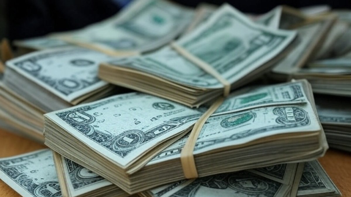 El décimo cuarto sueldo corresponde a $470 dólares.