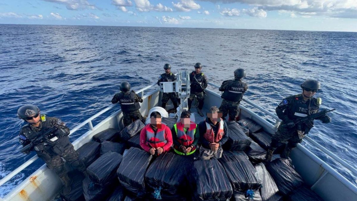 Tres ciudadanos ecuatorianos fueron detenidos por agentes salvadoreños.