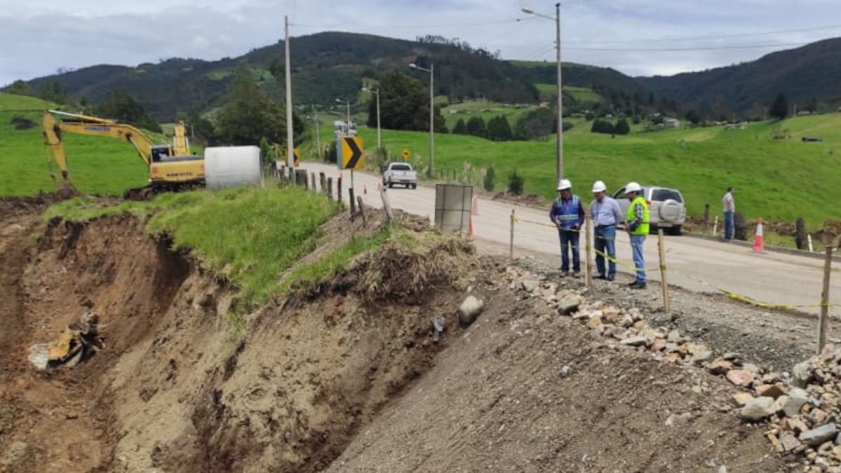 La vía Cuenca-Girón-Pasaje presenta tramos afectados que están siendo intervenidos por el MTOP