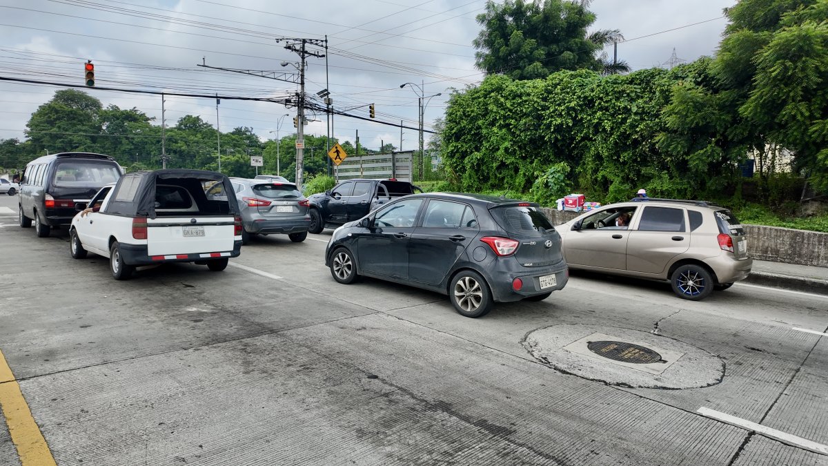 En la calle Teodoro Alvarado Oleas se realizará el cierre parcial