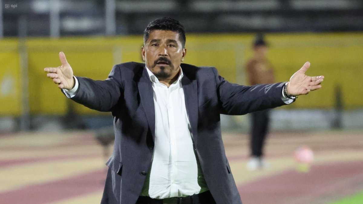 El entrenador argentino Omar Asad recibió el respaldo de la directiva de El Nacional.