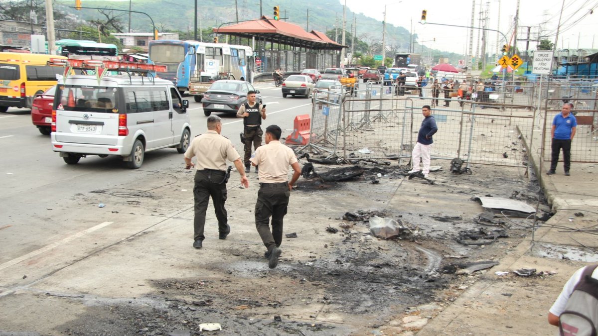 Situación. Elementos de la Policía Nacional han llegado hasta el sitio esta mañana.