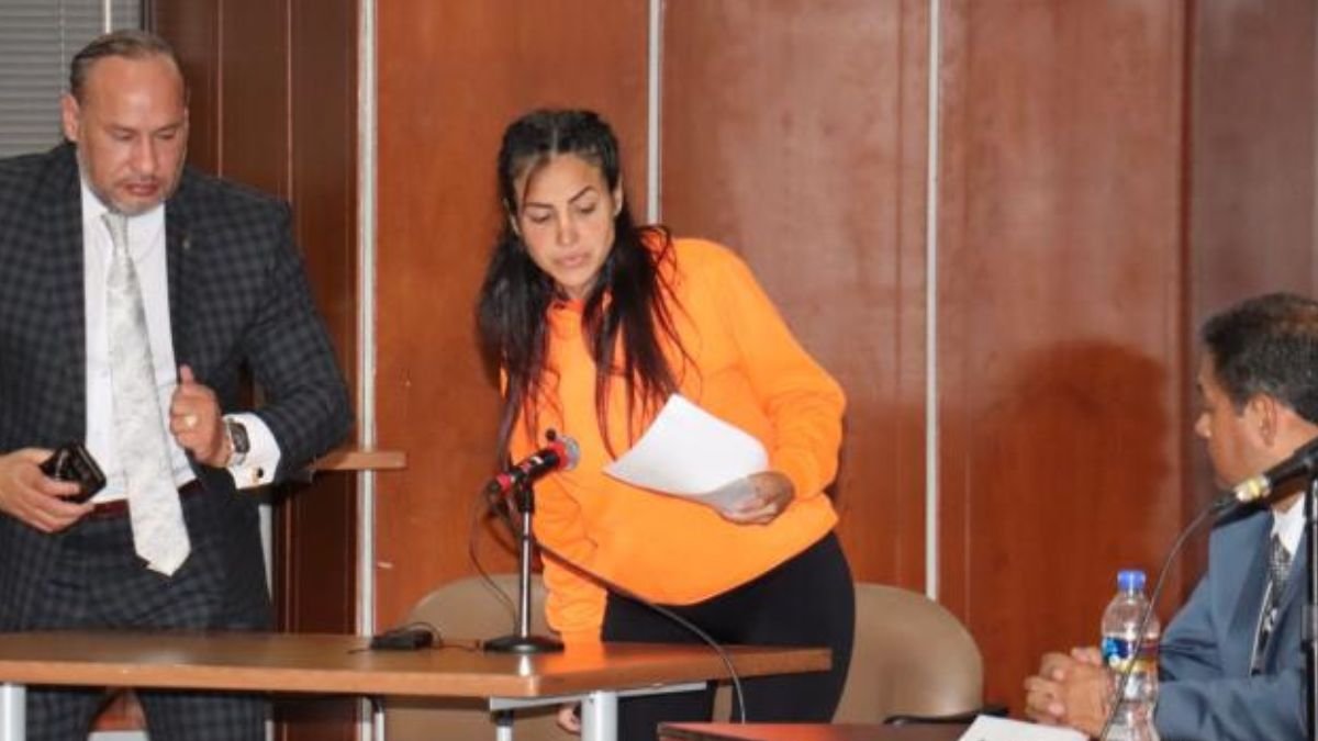 Mayra Salazar durante el proceso judicial del caso Metástasis