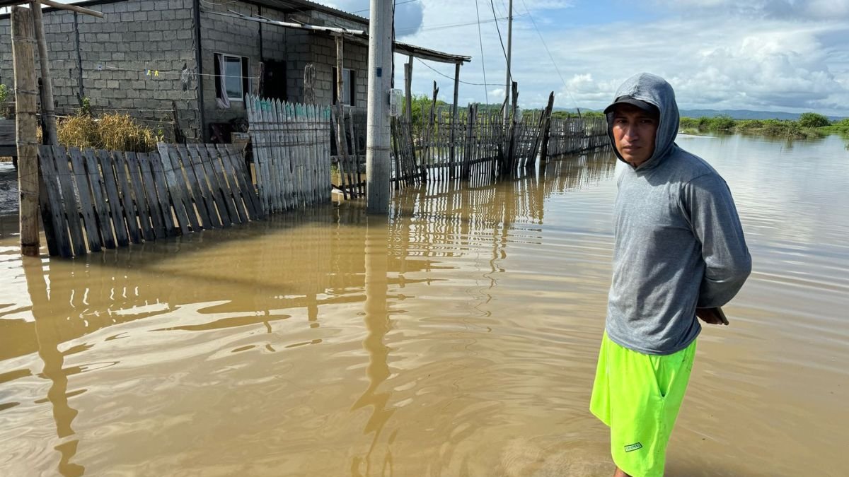 La parroquia Charapotó, perteneciente al cantón Sucre, provincia de Manabí, es la más golpeada por el invierno.