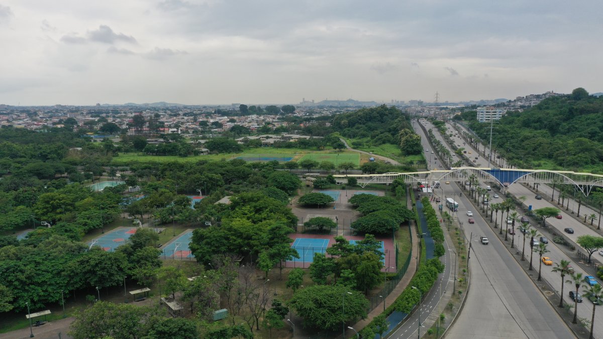 Guayaquil. El Municipio tildó como “decisión arbitraria del MAATE” la suspensión de su acreditación ambiental.