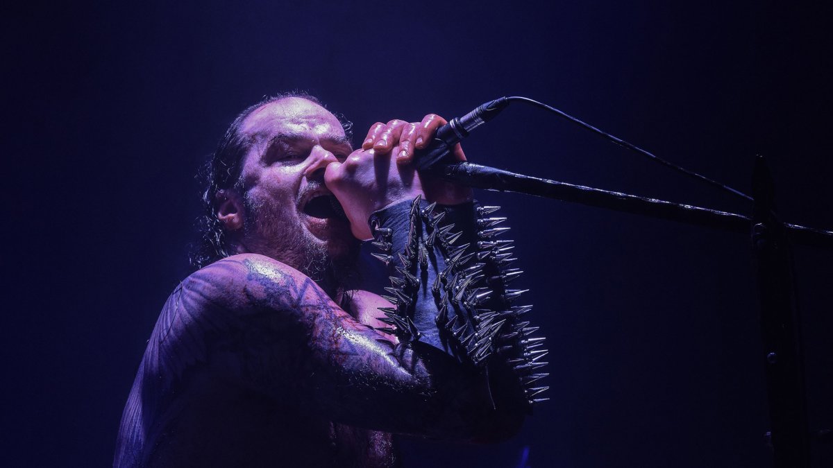 Nisse Karlén, vocalista de Sacramentum, banda de black metal de Gotemburgo, Suecia, que volvió a los escenarios tras 18 años de pausa.