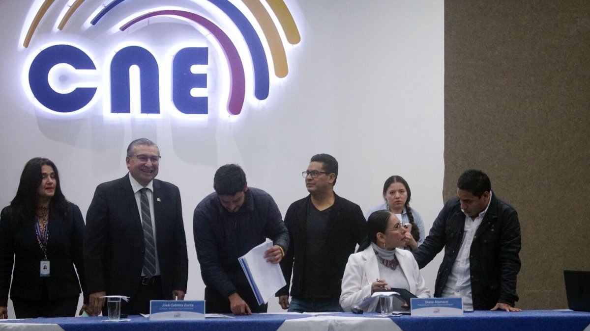 Diana Atamaint, presidenta del CNE, anunció las posibles sanciones este 14 de marzo de 2025.