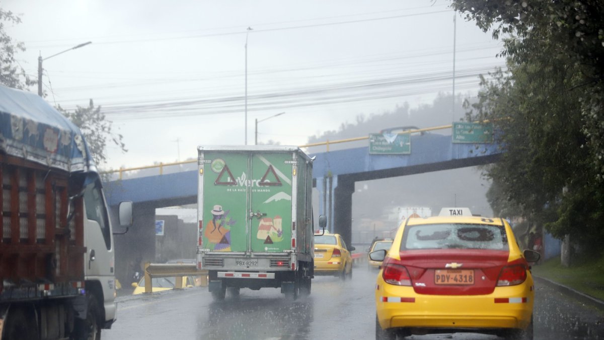 El clima en Quito tendrá lluvias intensas y tormentas, según el Inamhi.