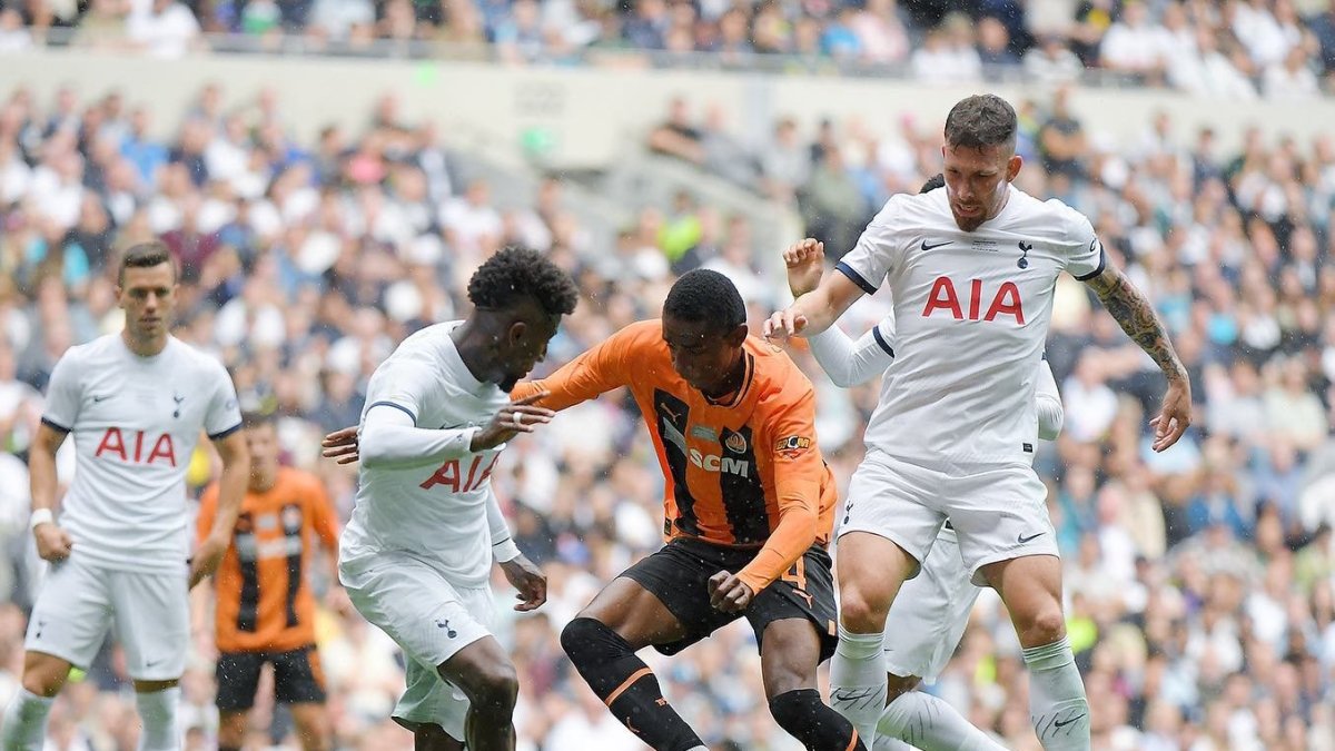 Denil Castillo actúa en el fútbol de Dinamarca y fue llamado a la Tri.