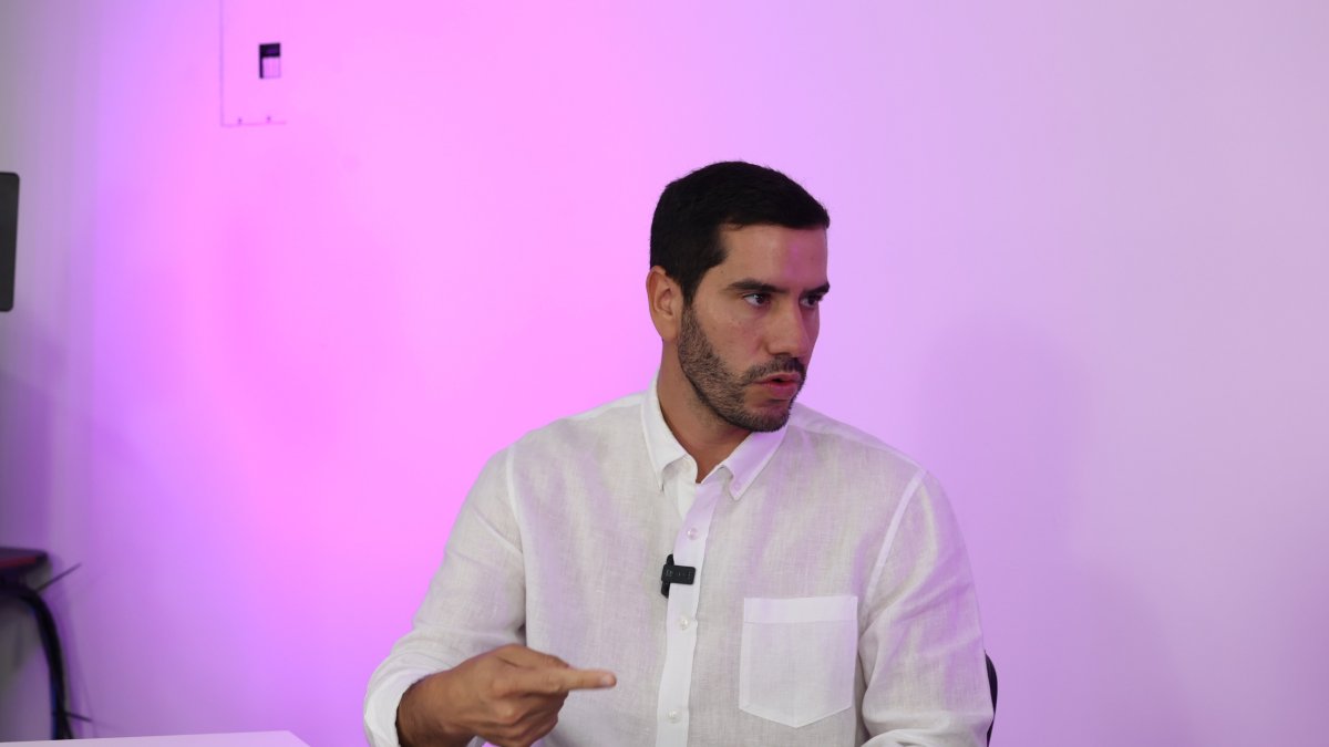 Acciones. El ministro de Transporte y Obras Públicas, Roberto Luque, comenta que cuentan con los recursos para atender la emergencia vial.