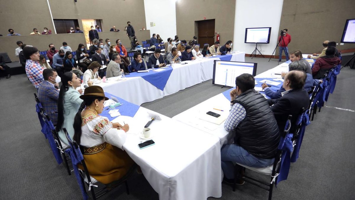 Imagen referencial para graficar este artículo sobre la mujer en la política.