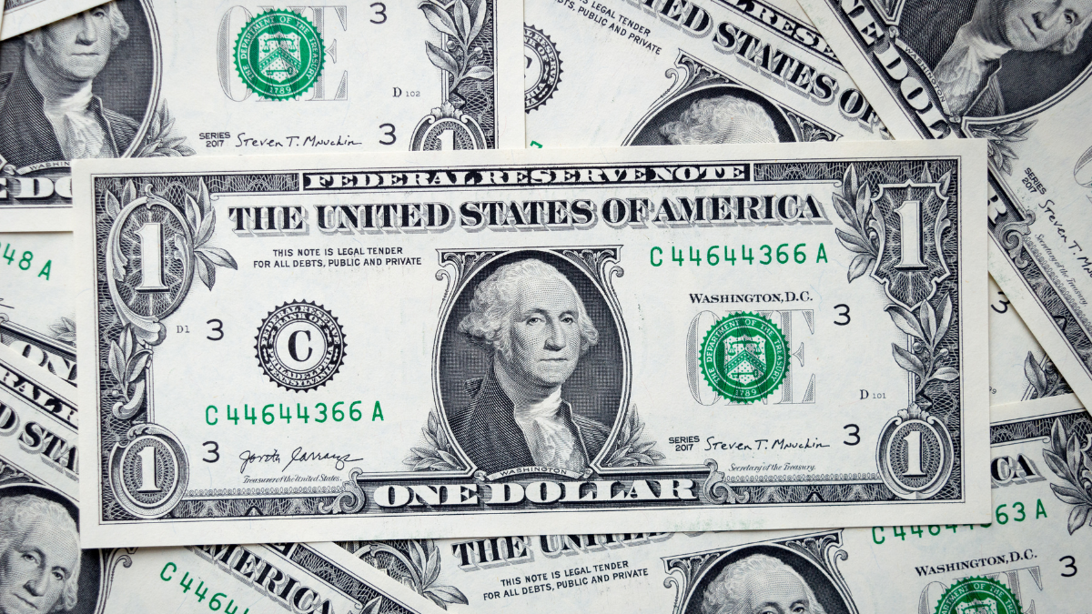 El billete de 1 dólar con patrón numérico secuencial único es altamente valorado por coleccionistas y podría alcanzar un precio superior a los 60,000 dólares.