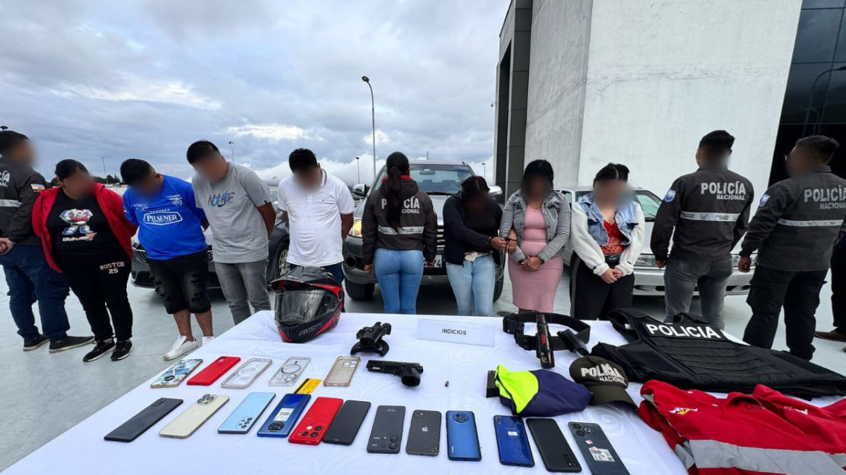 En el sur de Quito, Policía detuvo a siete personas, de 20 a 41 años.