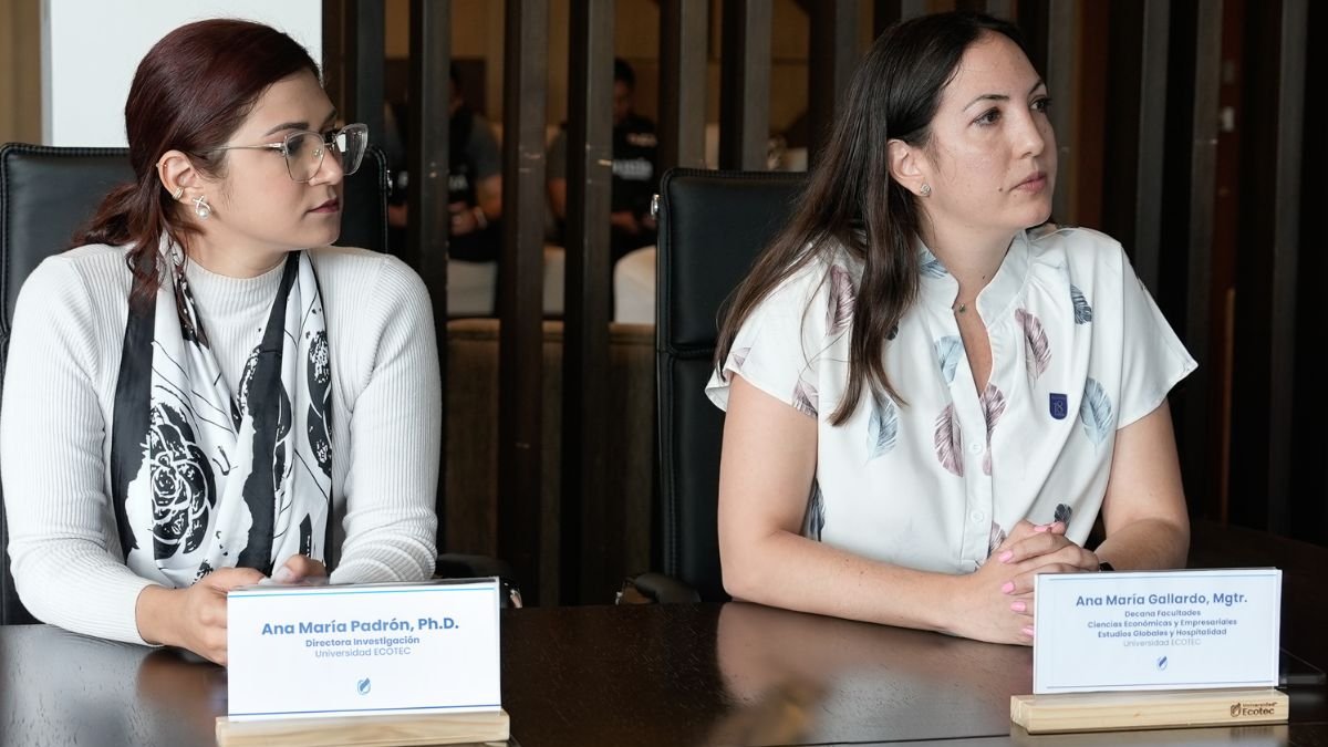 Alianza. La Universidad ECOTEC y el Servicio de Rentas Internas firmaron un acuerdo para crear núcleos de aprendizaje.