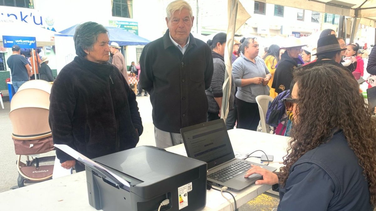 Los adultos mayores pueden acceder a este beneficio que da el SRI.