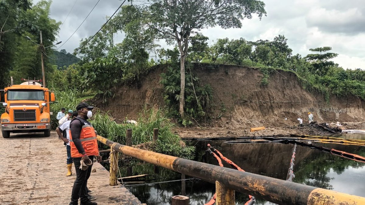 El río Caple es otro de los afluentes afectados por el derrame de petróleo.