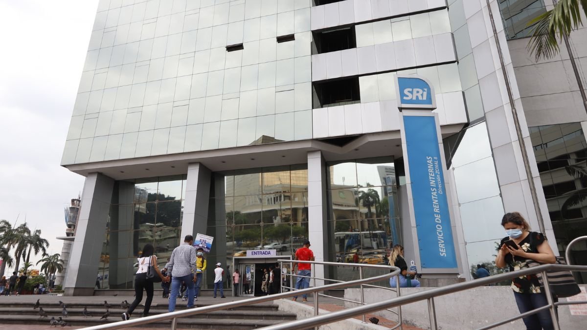 El SRI es la entidad que realiza la devolución del IVA a adultos mayores