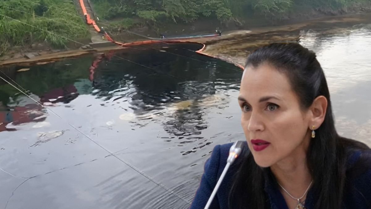 La ministra Inés Manzano se refirió al derrame de petróleo en Esmeraldas, desde esa provincia.