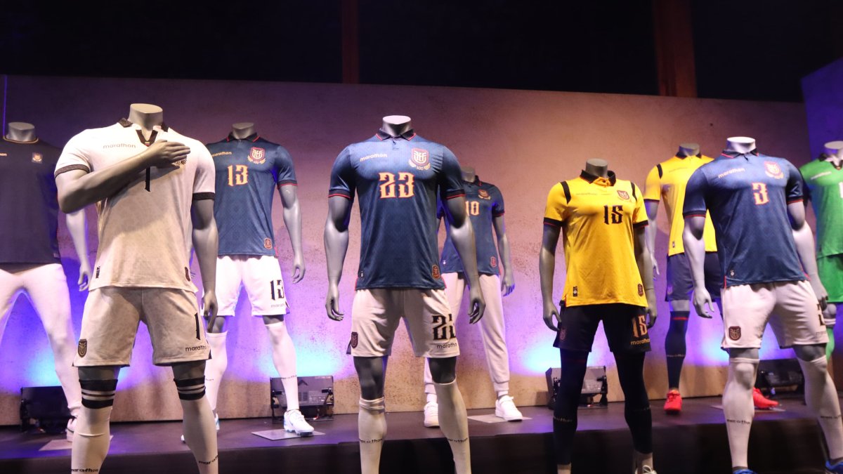 Ecuador estrenará camiseta por centenario de la FEF.