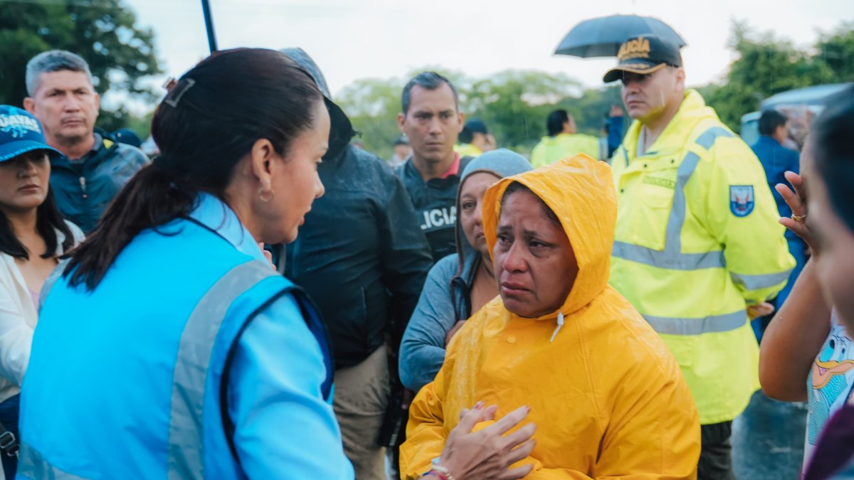 La prefecta del Guayas se desplazó al sitio de la emergencia.