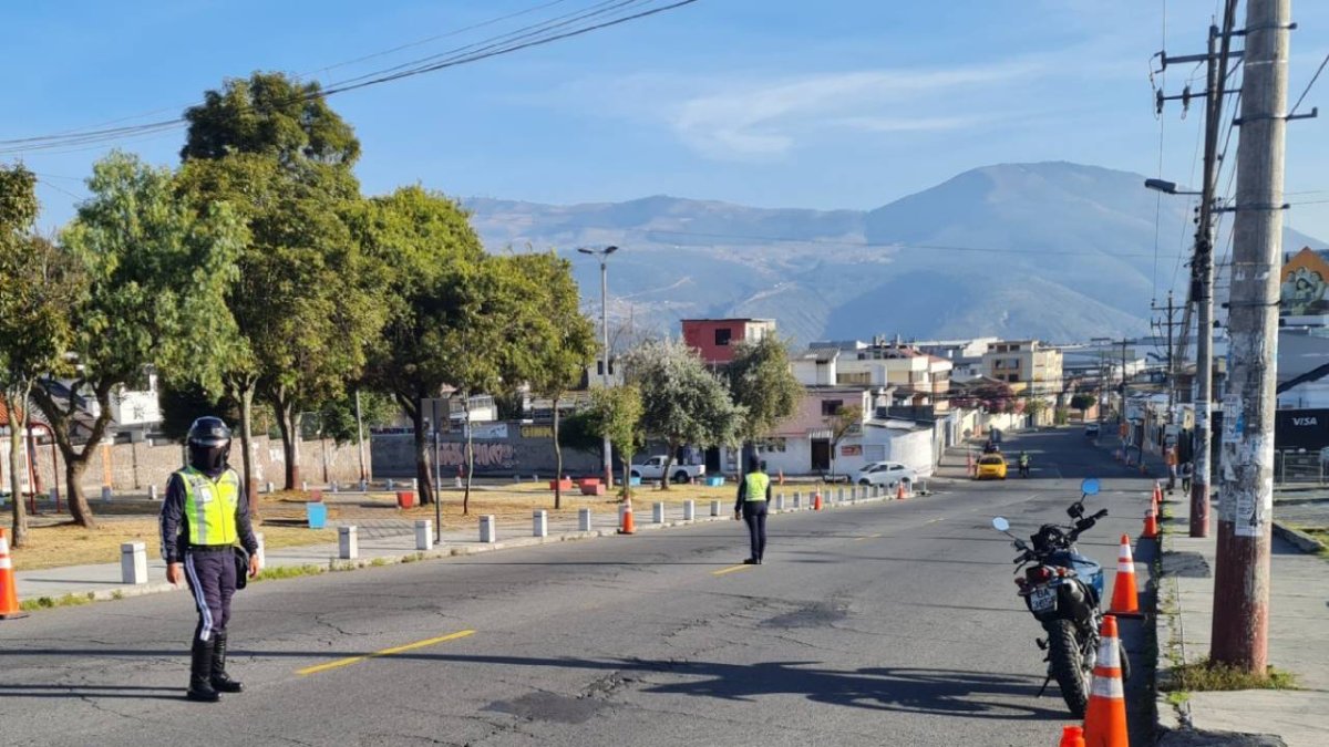 Agentes de la Agencia Metropolitana de Tránsito estarán en los alrededores del estadio.