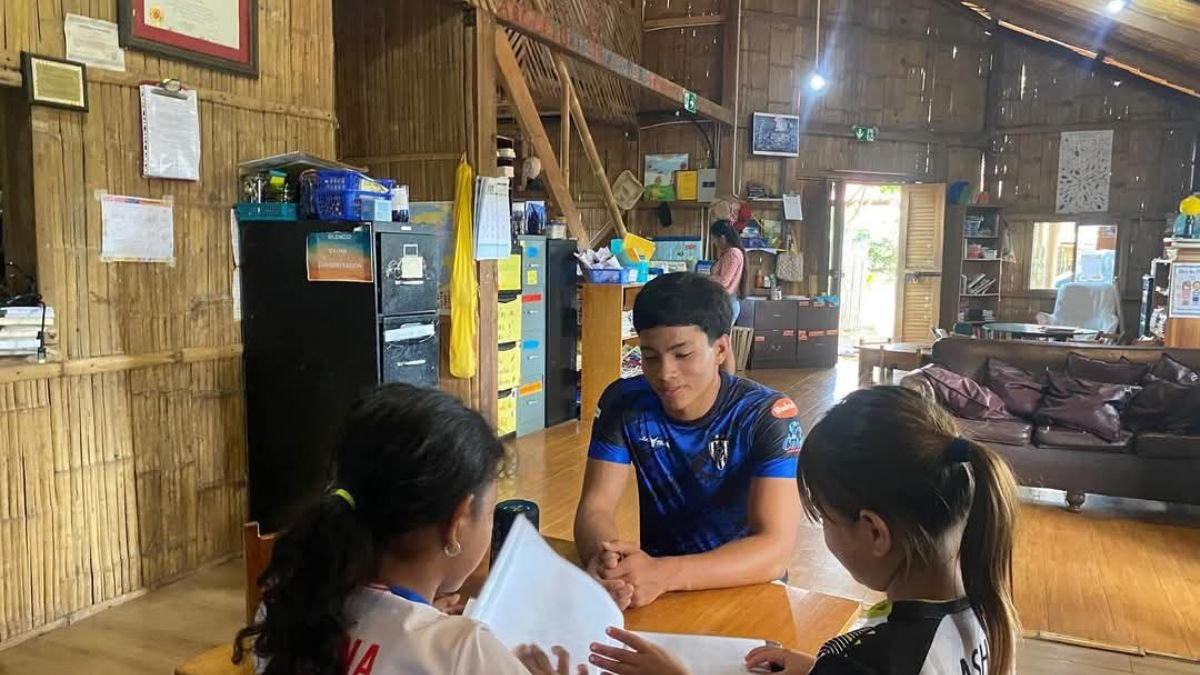 ONG. La Fundación A Mano Manaba trabaja a favor de la educación en sectores vulnerables de Manabí.