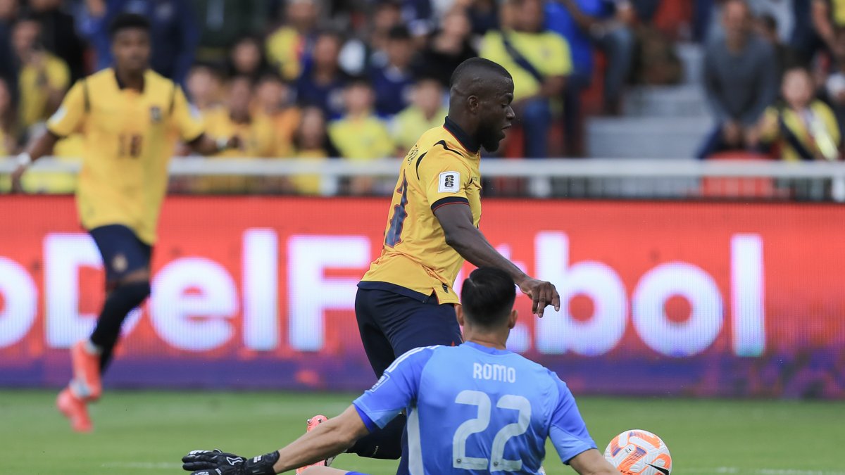 Enner Valencia el goleador histórico de Ecuador.