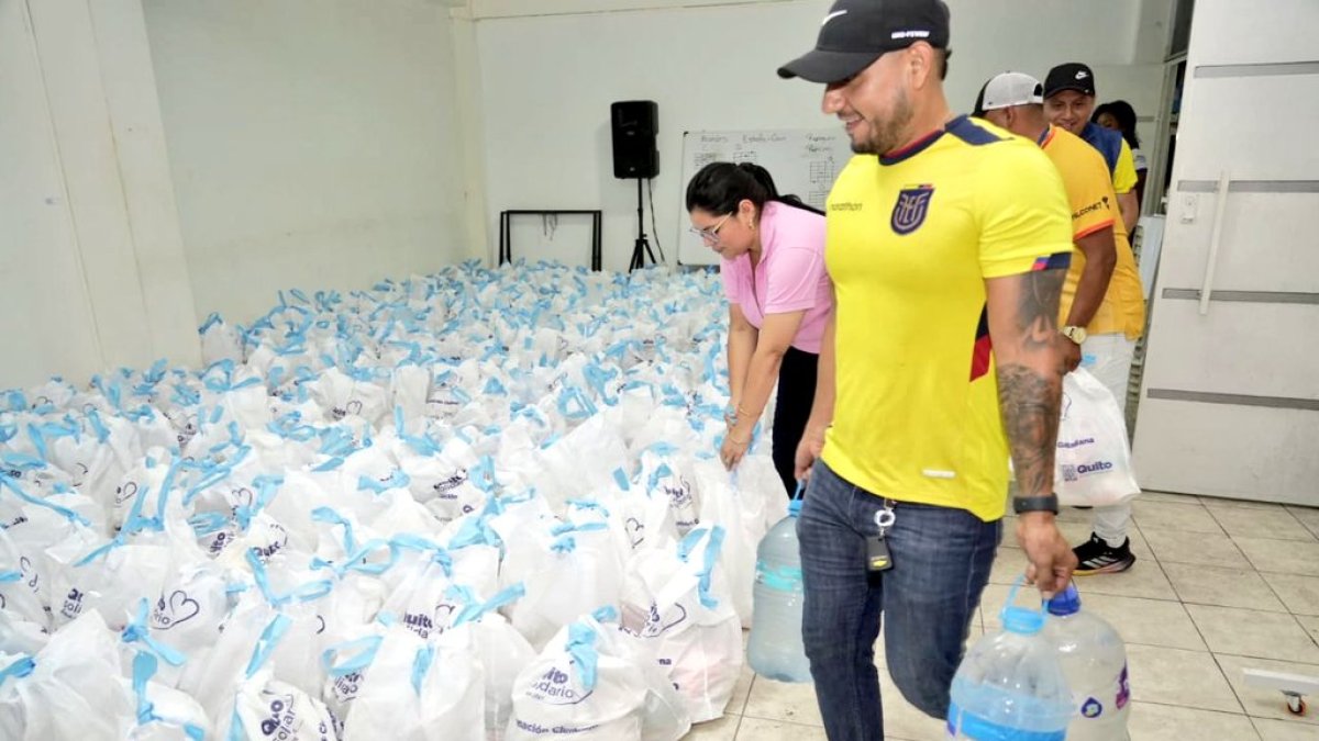 Desde el parque Bicentenario salió un convoy hacia Esmeraldas.