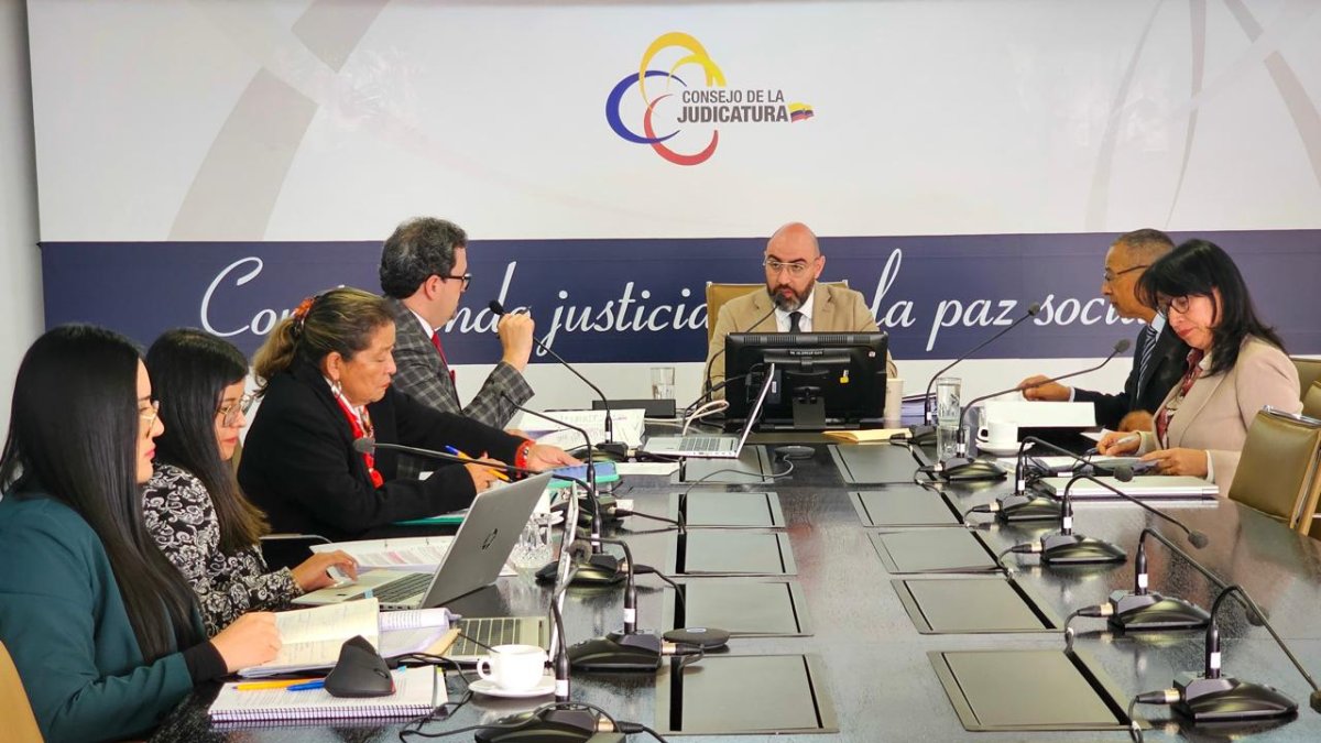 El Consejo de la Judicatura decidió multar a tres funcionarios de la Corte Nacional de Justicia.