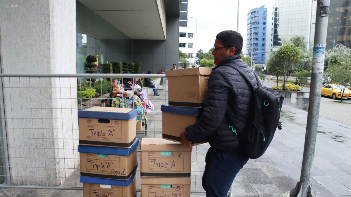 A cada convocatoria fallida de Triple A, los funcionarios deben trasladar el expediente de investigación.