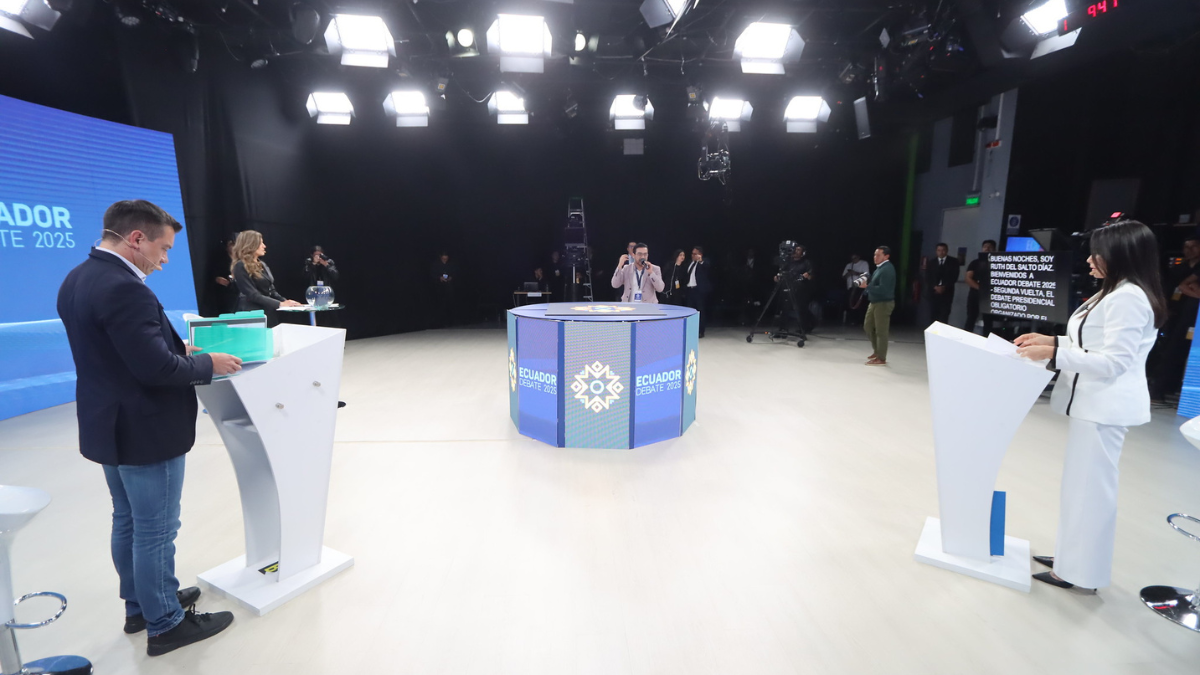 En el debate presidencial se enfrentaron Luisa González y Daniel Noboa.