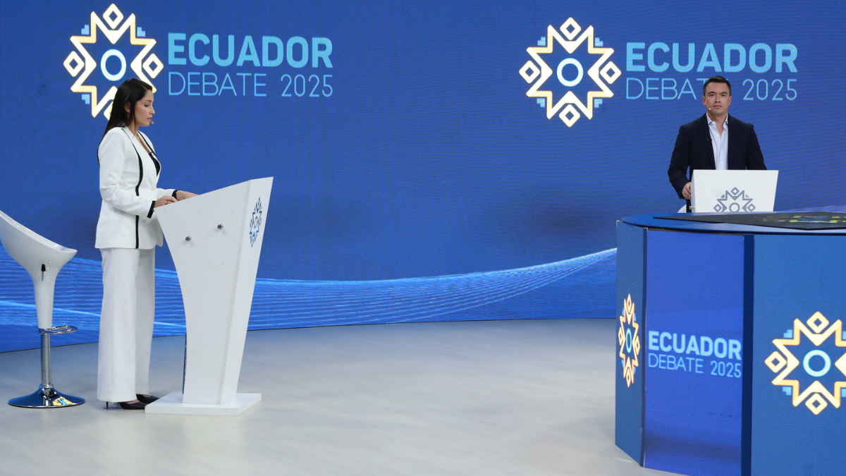 En el debate presidencial se habló sobre los chats del exconsejero Augusto Verduga.