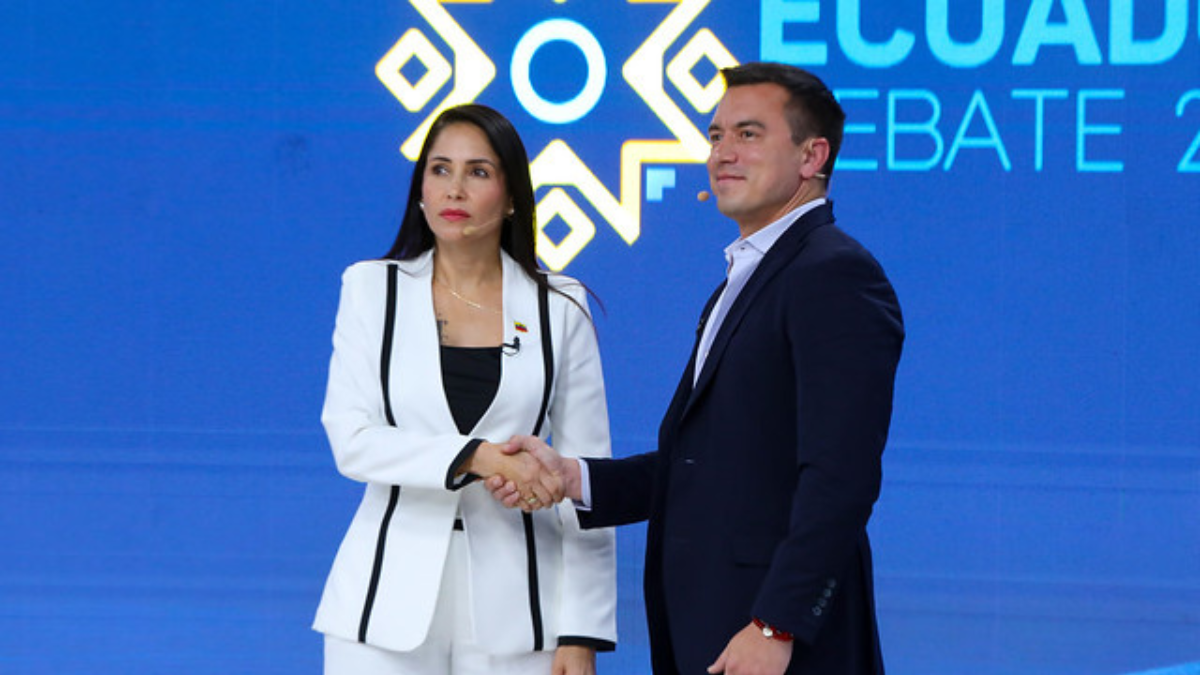 El segundo debate presidencial entre Daniel Noboa y Luisa González dejó en evidencia las acusaciones mutuas y las propuestas para el futuro de Ecuador.