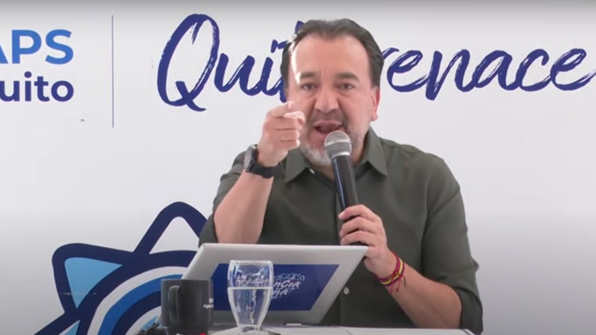 El alcalde de Quito, Pabel Muñoz, cuestionó la declaración de la ministra Inés Manzano de que podría conocer sobre un supuesto atentado a la fuente de agua en Papallacta.