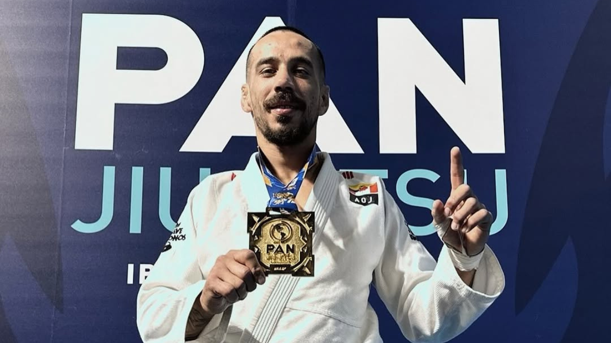 El atleta ecuatoriano ganó el Panamericano de jiu jitsu en su categoría del cinturón café.