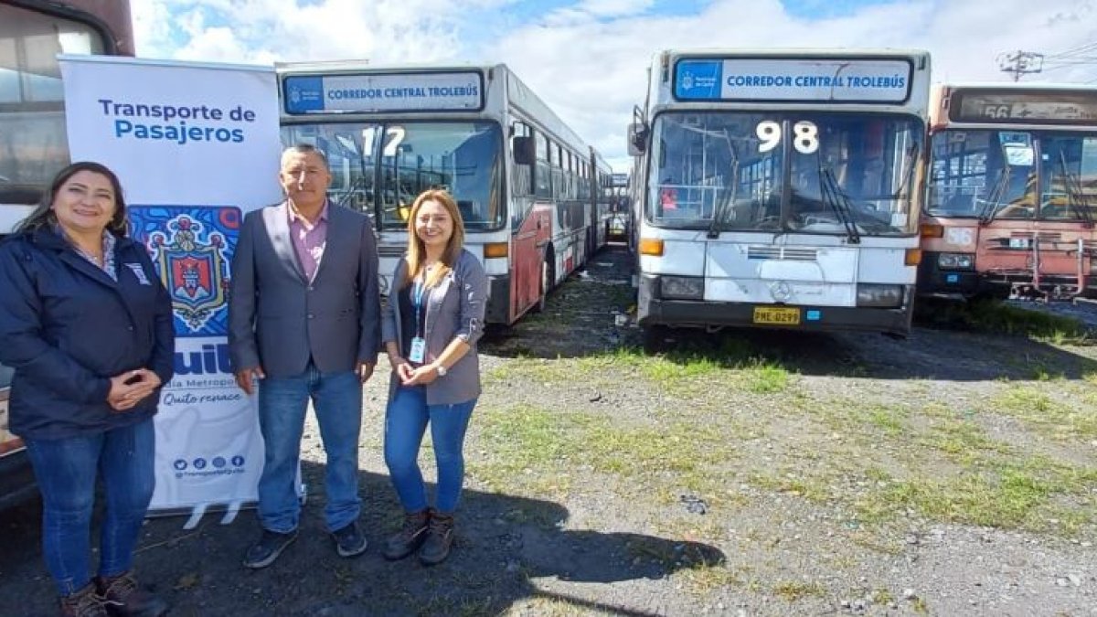 Franklin Mena, vicepresidente de la fundación Cascadas de Milagro retiró la unidad.