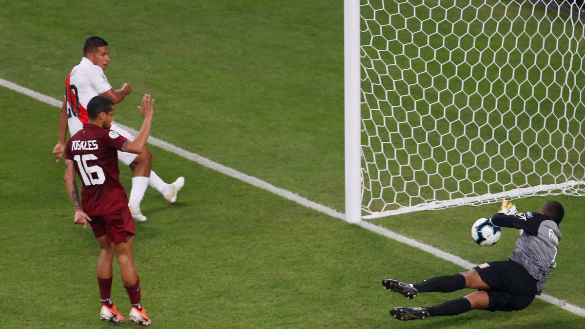 Perú visita a Venezuela en la fecha 14 de las Eliminatorias Sudamericanas.