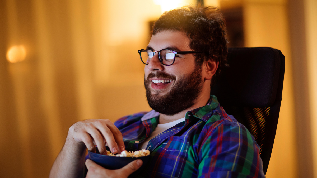 Se espera que la serie explore las desventuras de Stuart y su lucha por encontrar su lugar en el mundo.