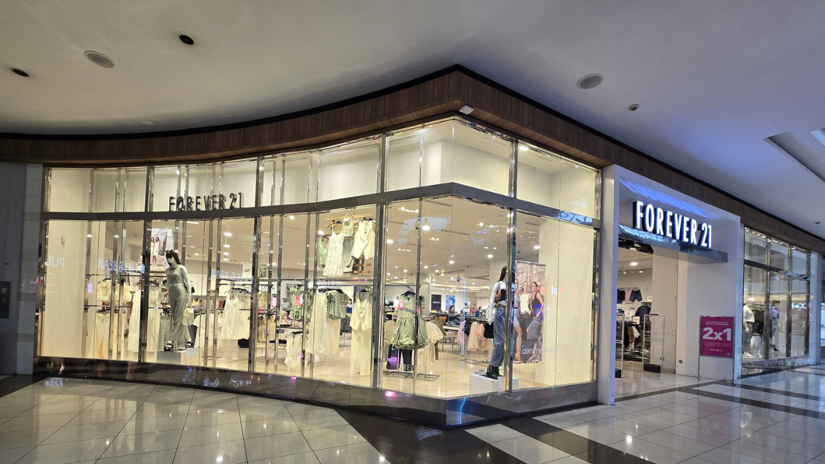 Forever 21 cierra en Ecuador y en otros países de la región y el mundo.