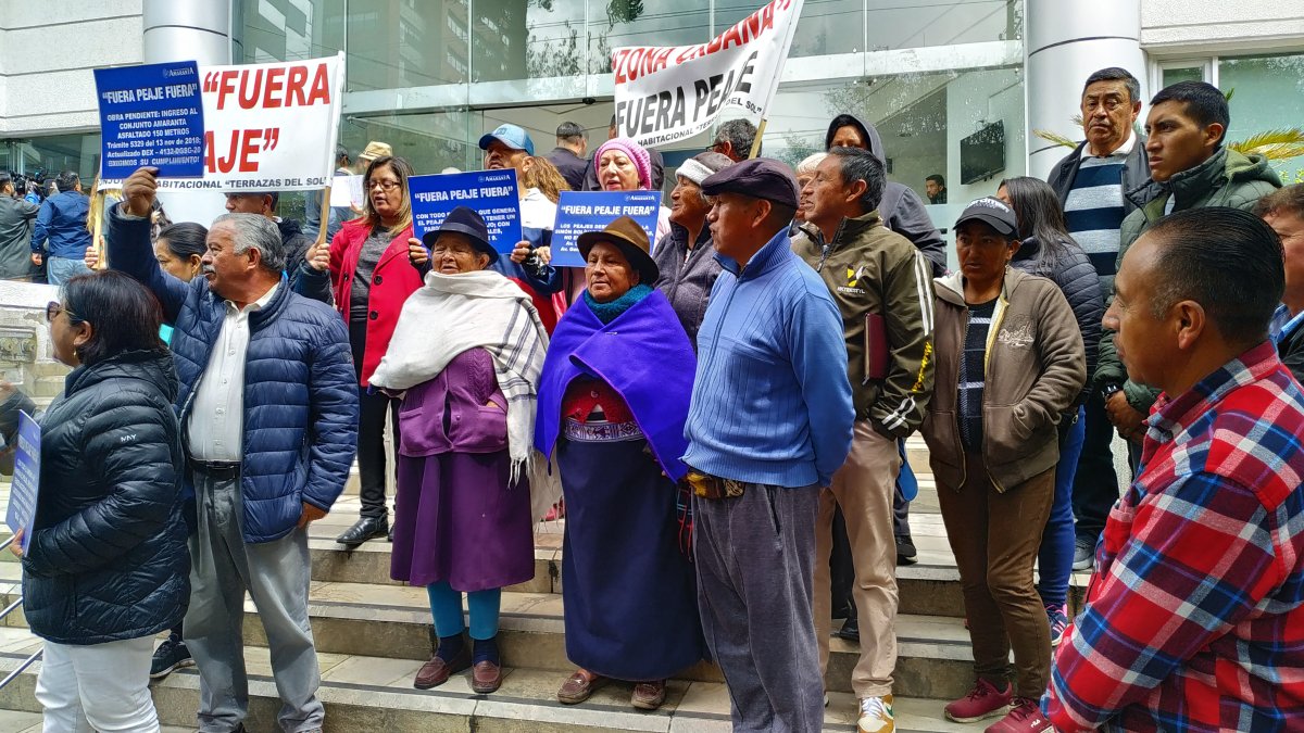 Los moradores llegaron hasta la Corte Constitucional, en el norte de Quito.