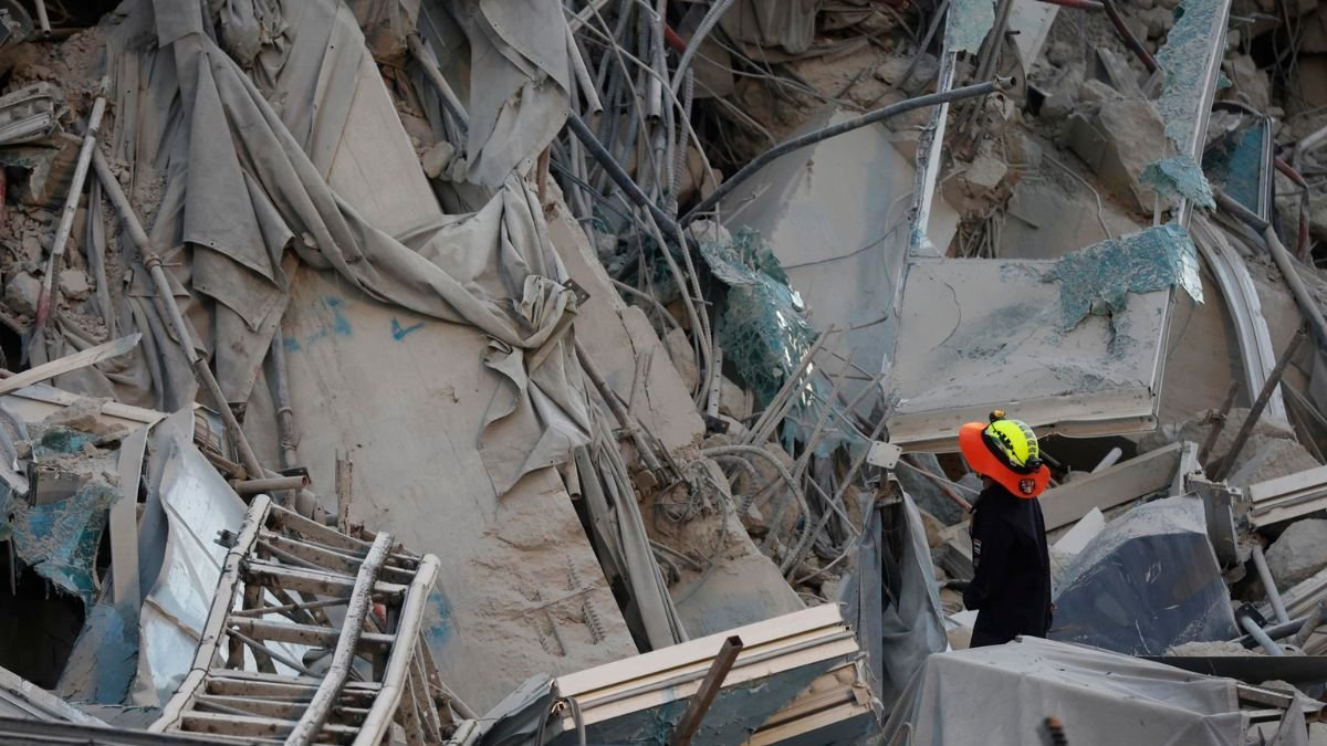 El terremeto de 7.7 en Birmania ha dejado destrucción a su paso.