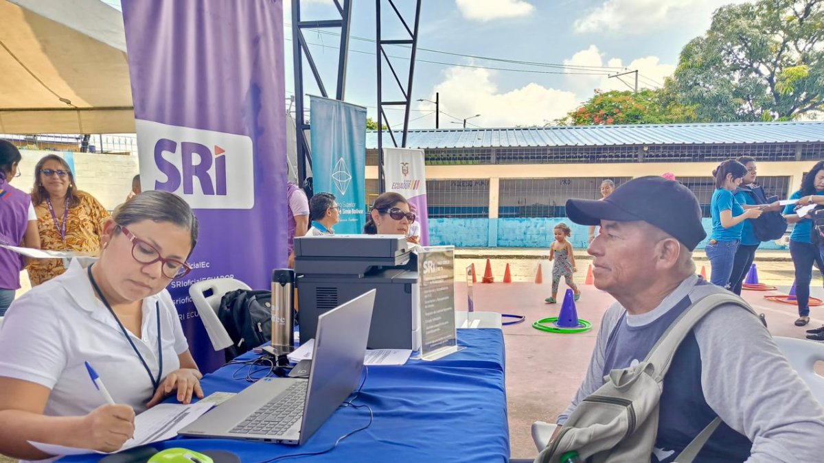 Los negocios emprendedores deben hacer la declaración del IR en abril.