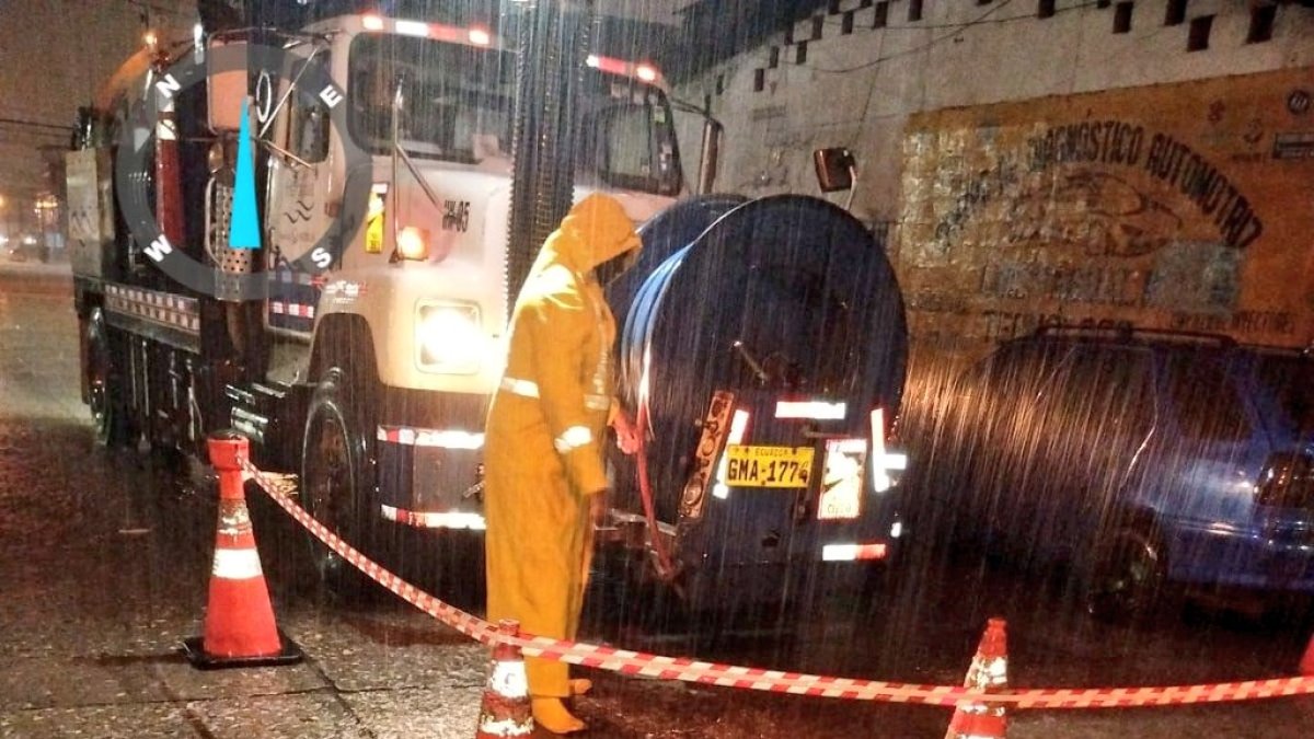 Interagua atendió con hidrocleaner varios puntos.
