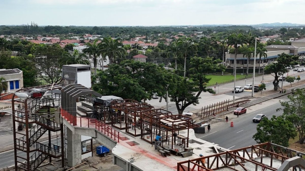 Por construcción de paso peatonal, habrá un carril contraflujo.