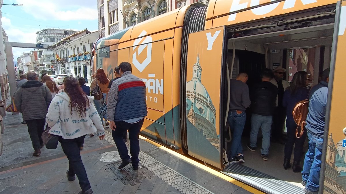 Viajes. Se necesitan 6.000 viajes diarios más para superar el déficit por demandas,
cuyo monto asciende a $34 millones, según el procurador síndico municipal.