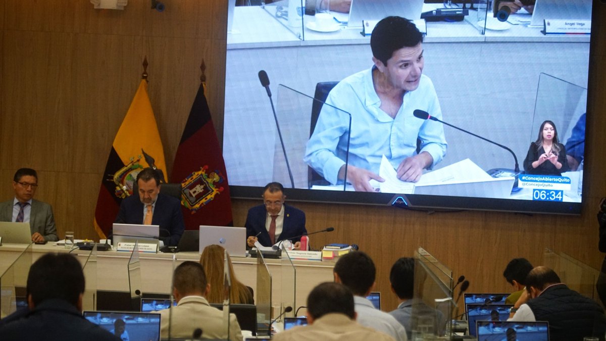 El concejal Merino le apunta a un proyecto de ley para fortalecer la seguridad ciudadana. Está pendiente un segundo debate para regular los deliverys.